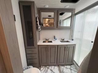 Old Stone Farm Luxtury Glamping - 4