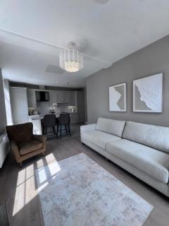 Studio 4 - 7