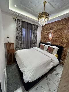 Appartement moderne de haut standing à Logpom avec Netflix IPTV connexion Wi-Fi haut débit Starlink et groupe électrogène inclus - 6