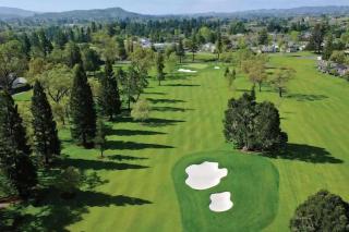 2BR near Wineries Golf Course View Parking - 9