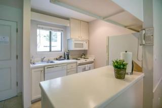 2BR Napa Getaway Side-by-Side Condos Golf View - 2