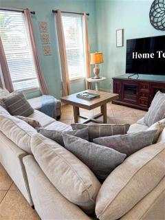 Mins from Beach Sleeps 17 Outdoor Seating - 1