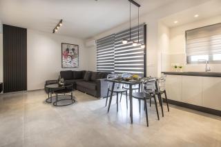 Black & White 2BR Apt steps from Mavili Square - 0