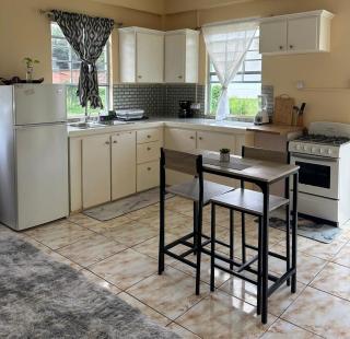 Hibiscus Apt 1 - 4