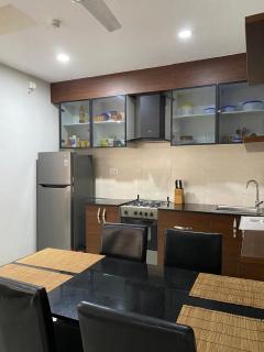 Luxury Seaview Apartment - 4
