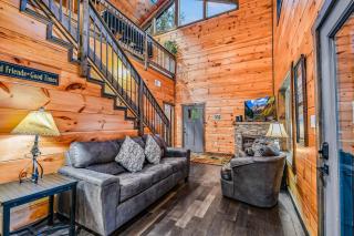 Bearly Behaving cabin - 3