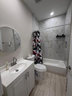 Room in Downtown Orlando! Close to everything! - 4