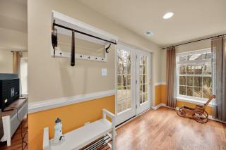 Modern Basement Suite of Fairfax - 3