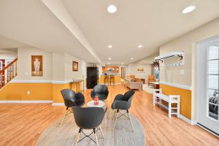 Modern Basement Suite of Fairfax - 2