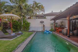 Spacious 3BR Family Villa with Pool-Villa Makrando - 1