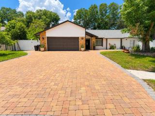 Cozy Family home 3B2B Residential area in Tampa - 3