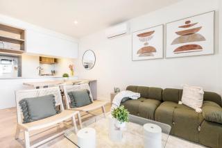 Attractive Haven in the Core of South Melbourne - 9