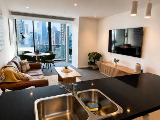 Walk To Crown & Yarra - Parking, Pool & Gym - 9