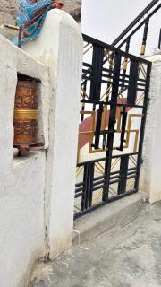 Dolma house home stay - 1