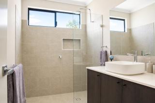 Coastal Comfort Meets Relaxed Luxury - 4
