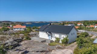 Charming and spacious villa with amazing sea view ouside Lysekil - 3