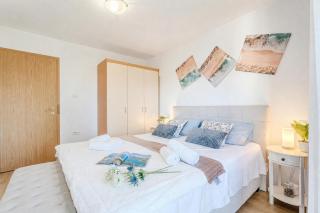 House In The Vineyards Ankaran - Happy Rentals - 3