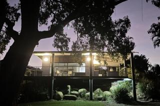 Sully s Beach House - 1