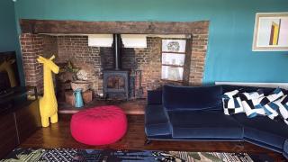 Luxury Holiday Home with Heated Pool, Lake and Gym - 9
