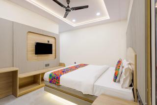 FabHotel RR Inn - 2