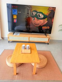 NO DEPO 75" TV Palazio studio Apartment Mt Austin Netflix - 6
