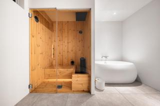The DWBL HOTEL W - 9