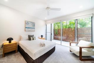 Doorilla Coastal Retreat - Mission Beach - 3
