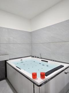Hotel Namste Ac Rooms - 9
