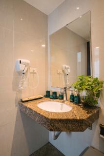 Bay Luxury Hanoi Boutique Hotel - No 9 Nguyen Truong To - 1