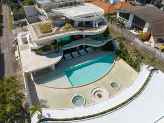 Villa Babylon - 8BR Lux Seseh Villa, 3 pools, Jacuzzi, Ocean views - 5