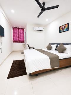 Hotel Madhav Palace - 6