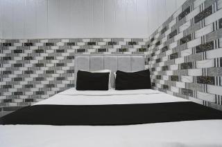 HOTEL O KING PLACE - 5