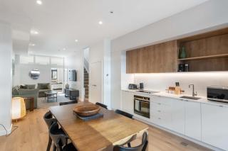 The Ascot 3BR City Townhouse in Wellington - 9