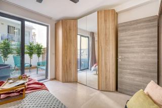 Modern Seafront apartment with views of Valletta - 6