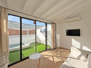 The Blue Haus - Casa con piscina en Poblenou - 1