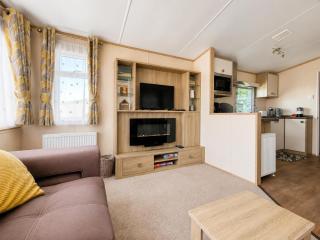 Lovely Caravan At Azure Seas Nearby The Beautiful Beach Ref 32038Az - 2