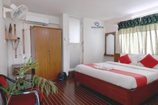 Royal Garden Resort - 4