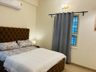 Cozy 3BHK in Banjara Hills - 5
