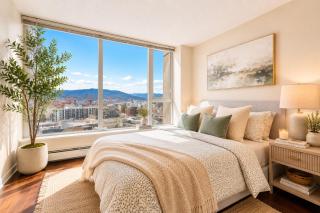 Spacious 3BR in Crosstown Steps to Gastown Chinatown and Seawall - 4
