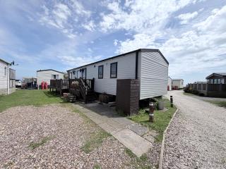 Beautiful Caravan For Hire With A Partial Sea View In Suffolk Ref 32042Az - 6