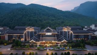 Howard Johnson Neodalle Resort Zhangjiajie - 5