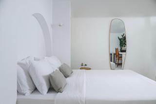 Sophia Oia Suites - 9