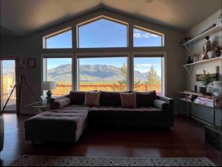 Scenic Riverview Mountain Retreat with Deck & Stargazing Near Glacier National Park, Columbia Falls MT - 1