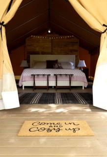 Gorgeous Tent Rental for Vermont Getaways in Nature - 3