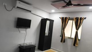 Hotel Radha krishna - 4