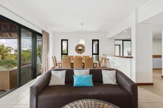Magnificent 3 bedroom Apartment - 9