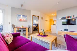 Residenz Meeresbrandung 12 mit Westbalkon und Meerblick , Einbauküche, Geschirrspüler ,2 x TV,Schwimmbad, Sauna , reservierter Stellplatz ,Wlan ! - 0