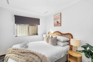 Quiet Corner 2BR, Sleeps 4, Near Perth & Freo - 4