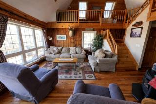 Lakeview Mountain Cottage with Panoramic Moosehead Lake Views, Maine - 9