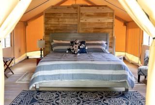 Beautiful Tent Ideal for Luxury Camping in Vermont - 2